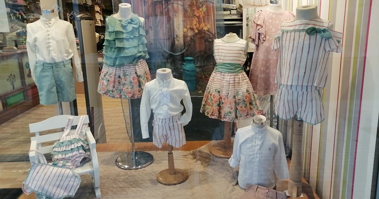 Colores de moda: rosa nude y verde empolvado