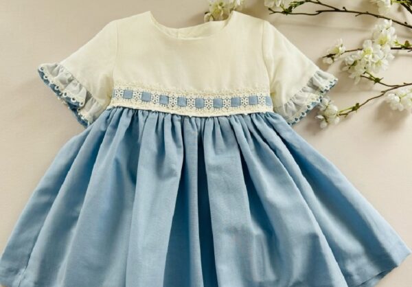 Vestido para niña Azul de Ana Castel