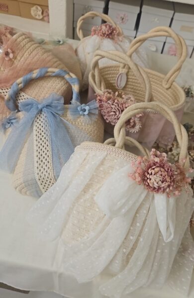 Cestas para ceremonias y comunión